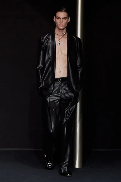 Look 67